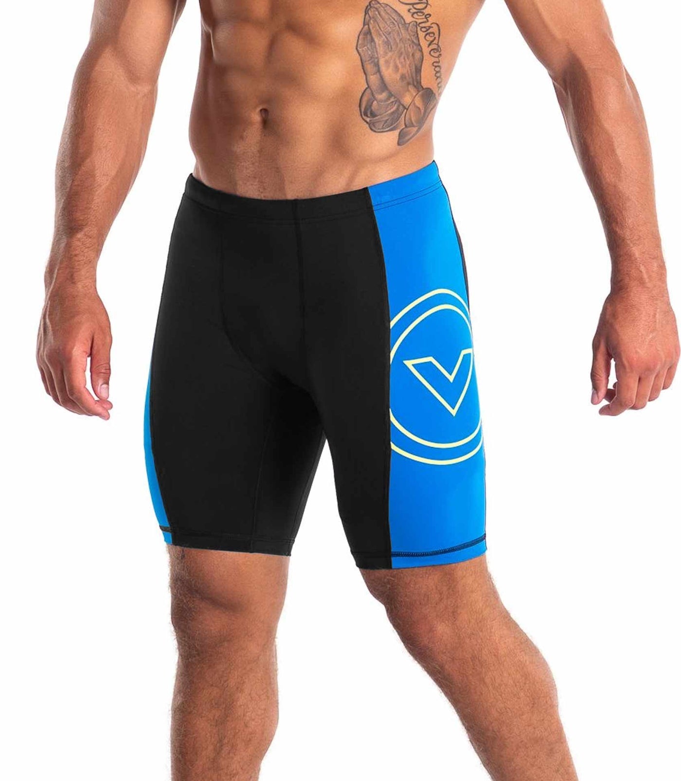 AU 11 shorts